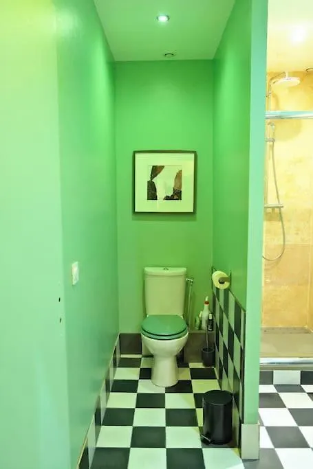Grand Appartement T2 Au Calme Avec Place De Parking Privative Aix-en-Provence Apartment